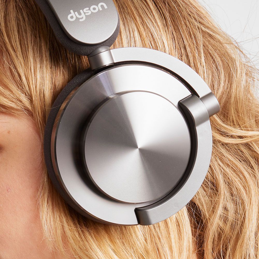 Casque d’écoute Dyson OnTrac avec aluminium de haute qualité.